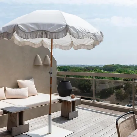 Loft Living Parkview Apartment